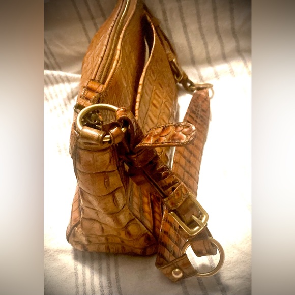 Retired Brahmin Toasted Almond shoulder bag. The original toasted almond line - Picture 3 of 5